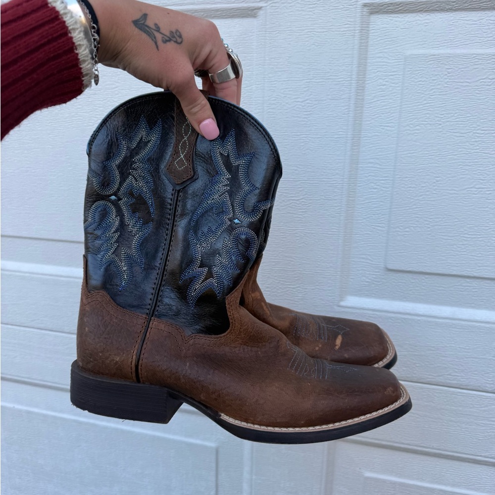 Ariat Brown Black Short Cowboy Boots Sz 5